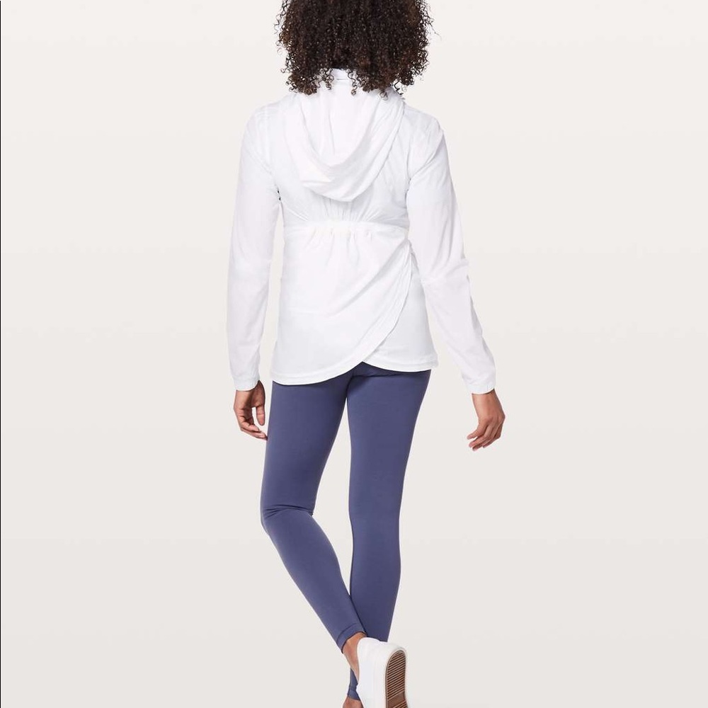Lululemon such a cinch rain jacket